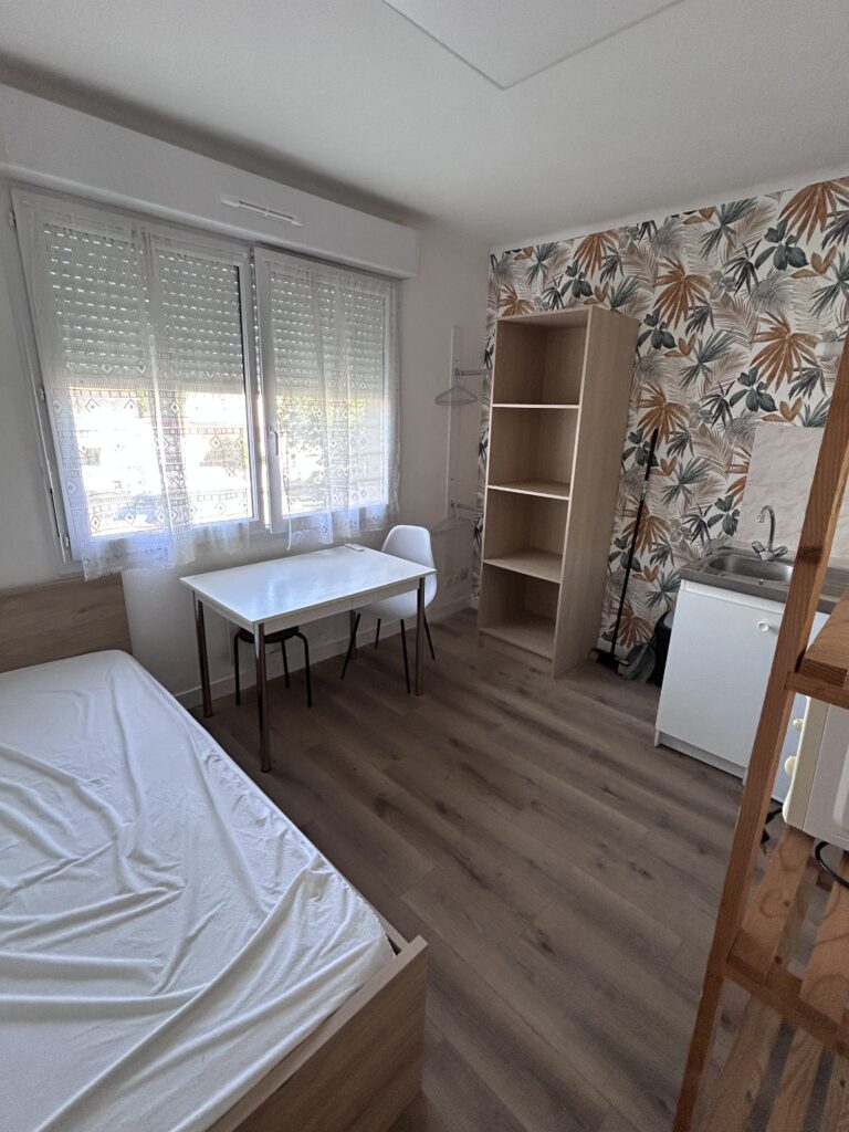 Logement calme meublé pour étudiant