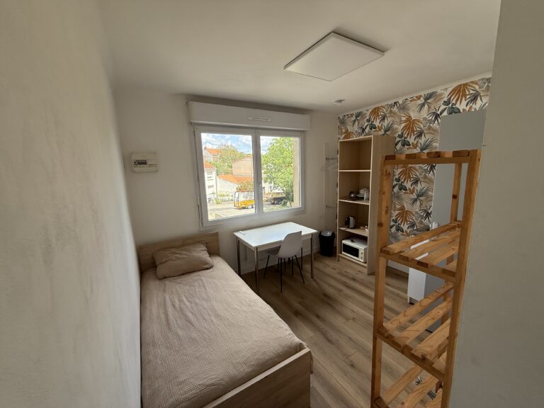 Logement calme meublé pour étudiant